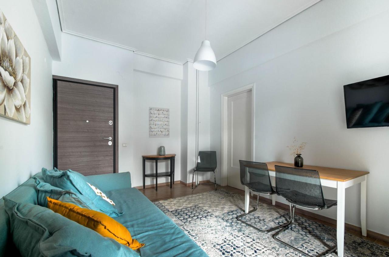 New Renovated 1B Apartment Close To Historic Center เอเธนส์ ภายนอก รูปภาพ
