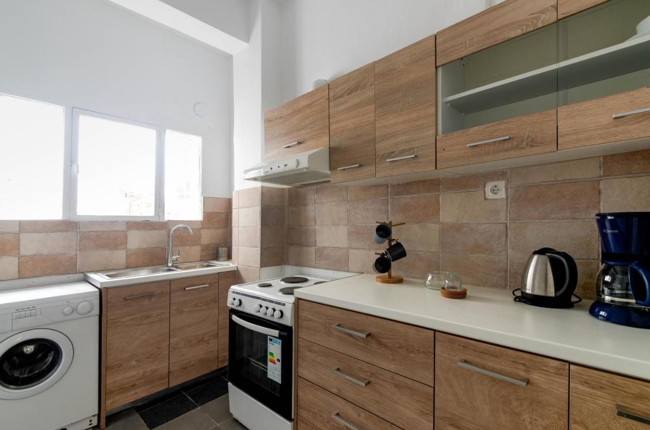 New Renovated 1B Apartment Close To Historic Center เอเธนส์ ภายนอก รูปภาพ