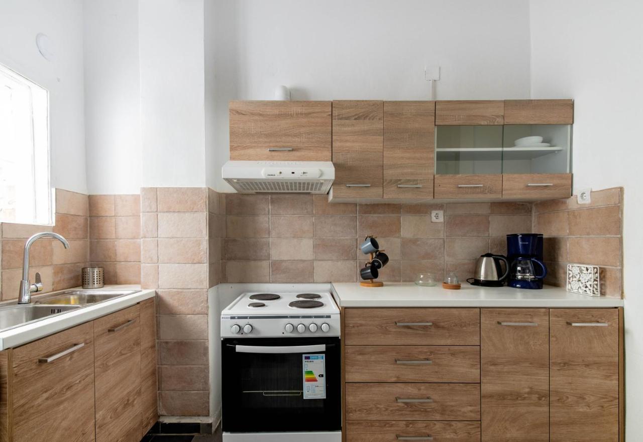 New Renovated 1B Apartment Close To Historic Center เอเธนส์ ภายนอก รูปภาพ